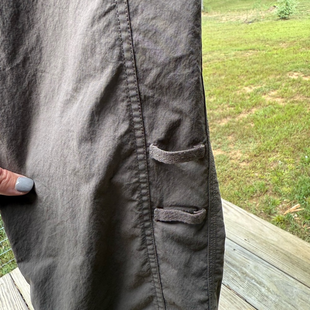 The North Face Women’s Tan Convertible Cargo Pants Size 14 - Picture 7 of 12